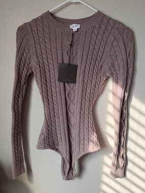 Le Lis Cable-Knit Long Sleeve Open Back Sweater Bodysuit Contemporary Fall XS